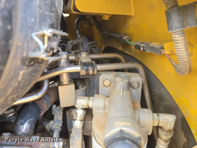 image for item DU7769 2017 Komatsu D39PX-24 dozer