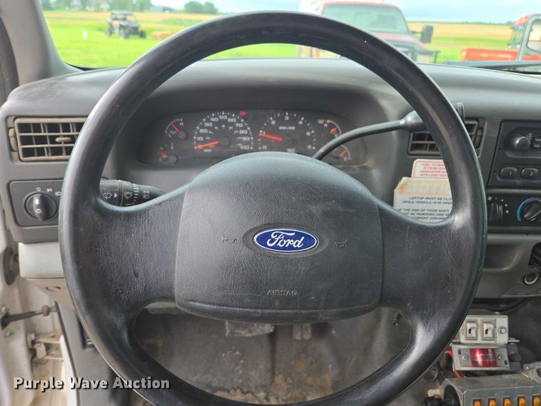 image for item DU7811 2002 Ford F450 Super Duty bucket truck