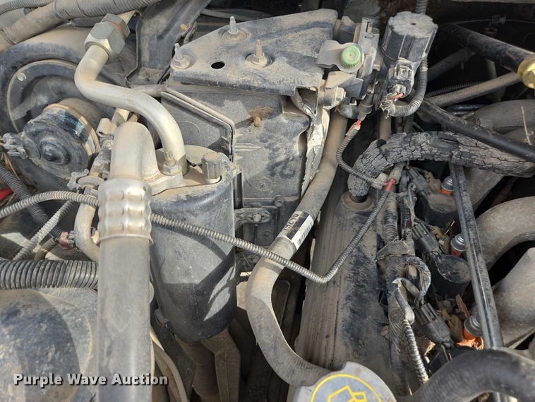 image for item DU7811 2002 Ford F450 Super Duty bucket truck