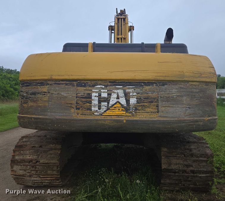 image for item DU7825 2005 Caterpillar 330CL excavator