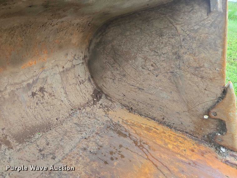 image for item DU7825 2005 Caterpillar 330CL excavator