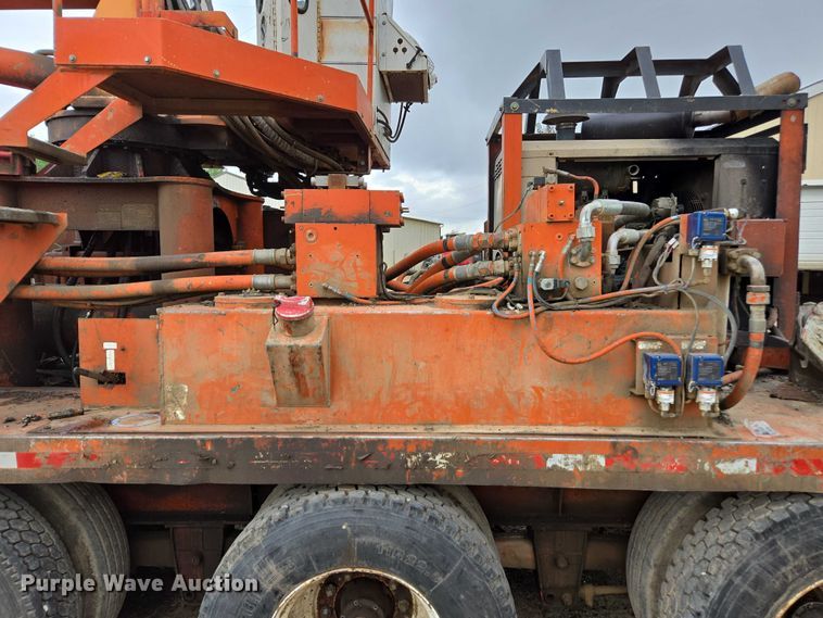 image for item DU7827 2004 AI-Jon 580 CL car logger