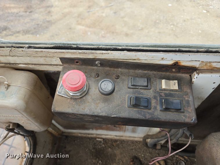 image for item DU7827 2004 AI-Jon 580 CL car logger