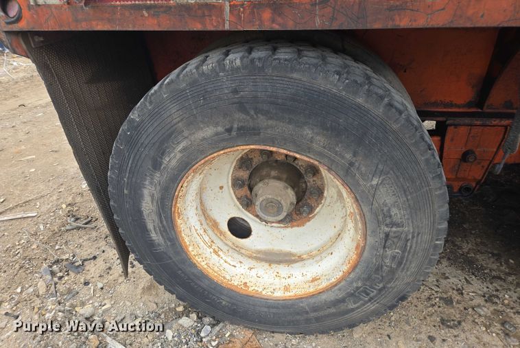 image for item DU7827 2004 AI-Jon 580 CL car logger