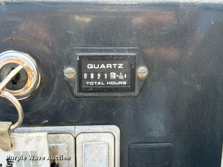 image for item DU7869 2016 Bobcat MT55 compact utility loader