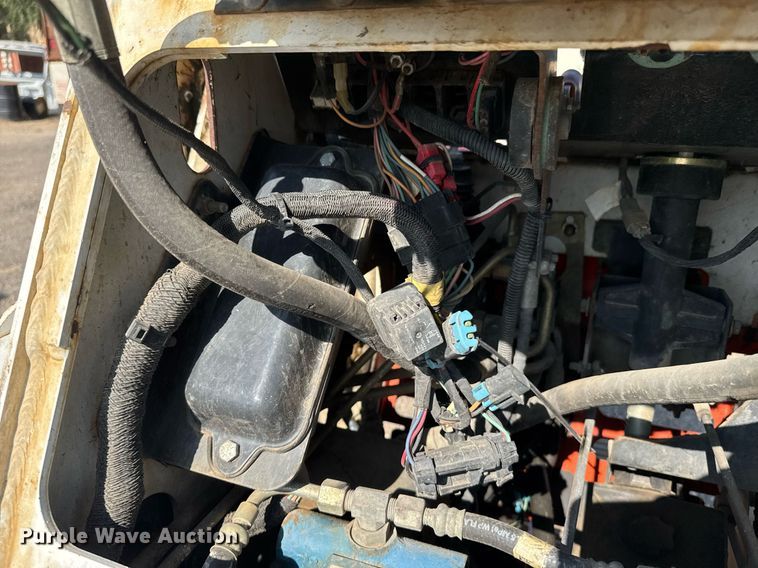 image for item DU7869 2016 Bobcat MT55 compact utility loader