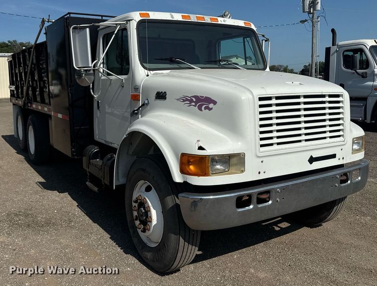 image for item DU7870 1999 International 4900 dump truck
