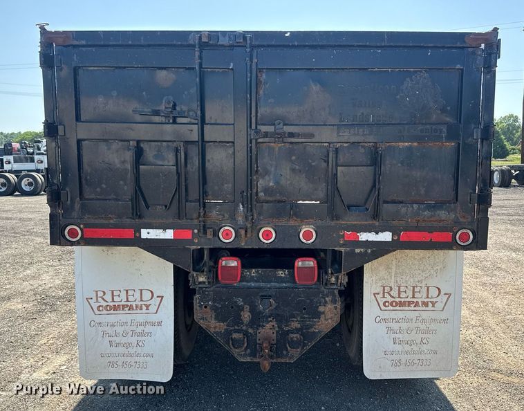 image for item DU7870 1999 International 4900 dump truck