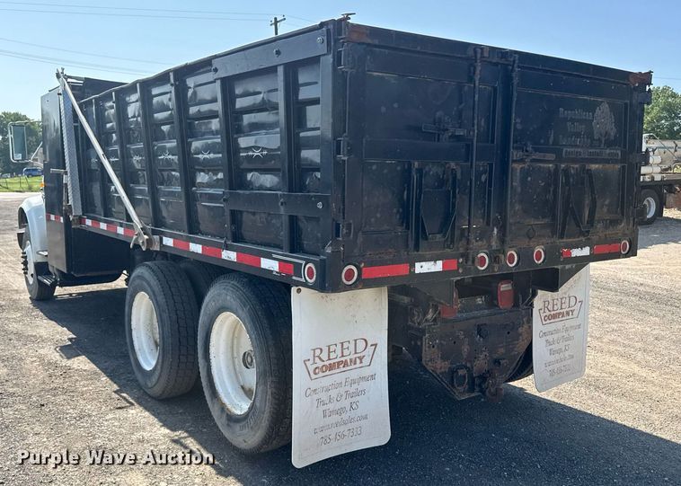 image for item DU7870 1999 International 4900 dump truck