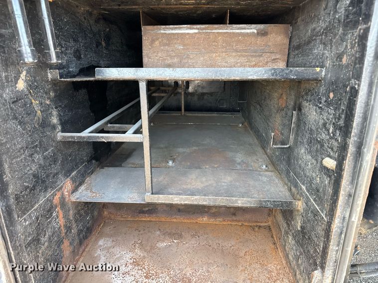 image for item DU7870 1999 International 4900 dump truck