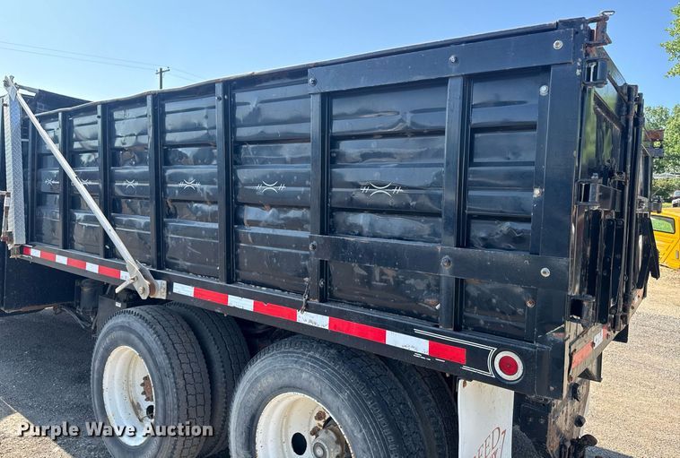 image for item DU7870 1999 International 4900 dump truck