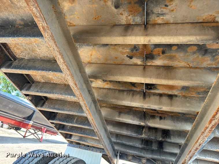 image for item DU7870 1999 International 4900 dump truck