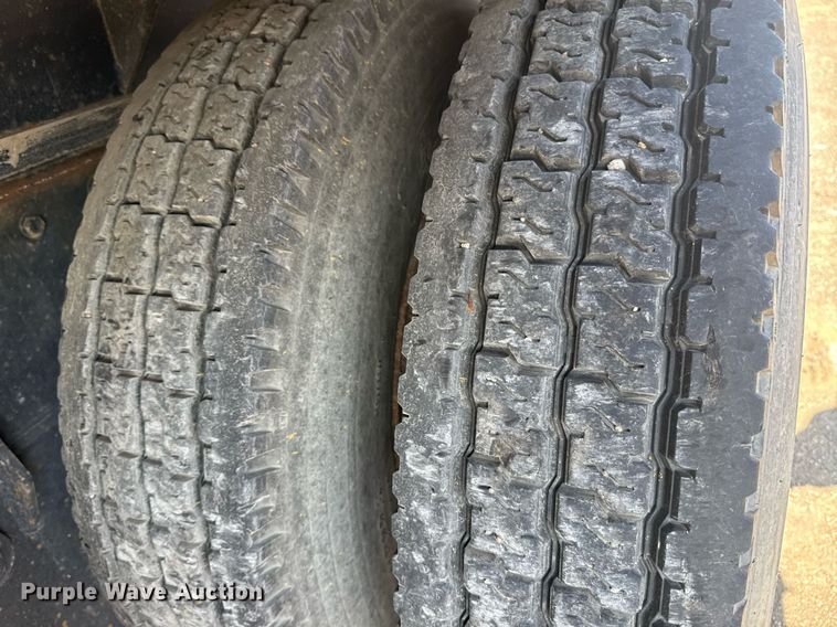 image for item DU7870 1999 International 4900 dump truck