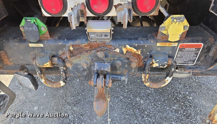 image for item DU7871 2013 Freightliner Business Class M2 digger derrick truck