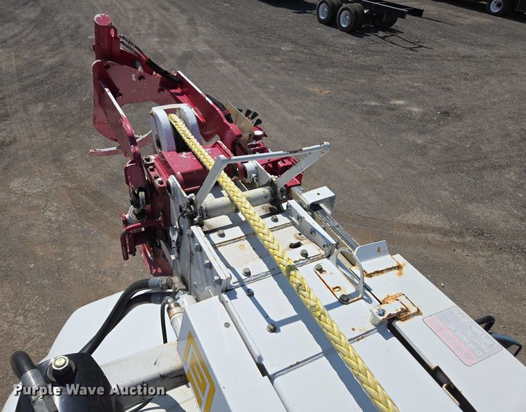 image for item DU7871 2013 Freightliner Business Class M2 digger derrick truck