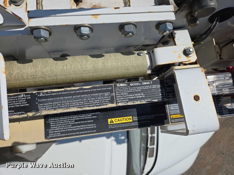 image for item DU7871 2013 Freightliner Business Class M2 digger derrick truck