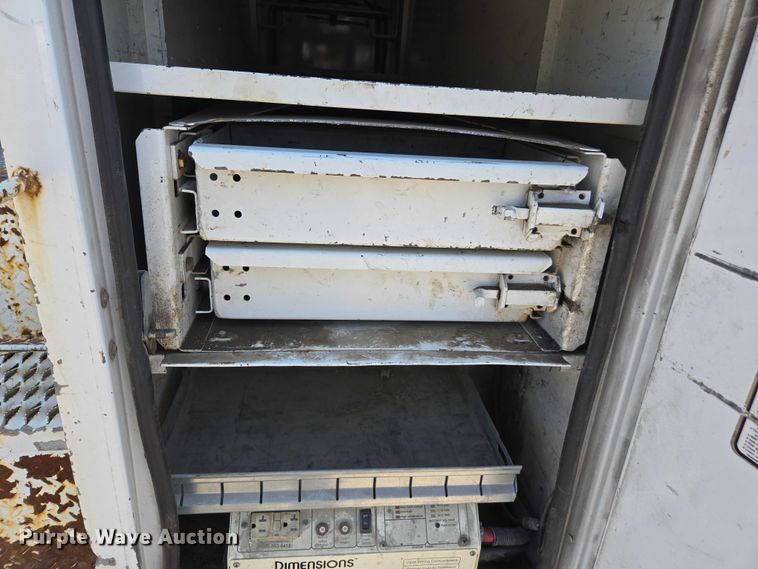 image for item DU7871 2013 Freightliner Business Class M2 digger derrick truck