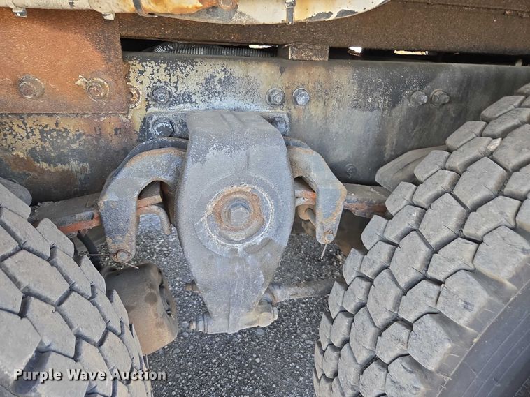 image for item DU7871 2013 Freightliner Business Class M2 digger derrick truck