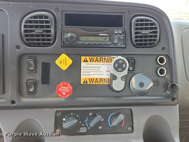 image for item DU7871 2013 Freightliner Business Class M2 digger derrick truck