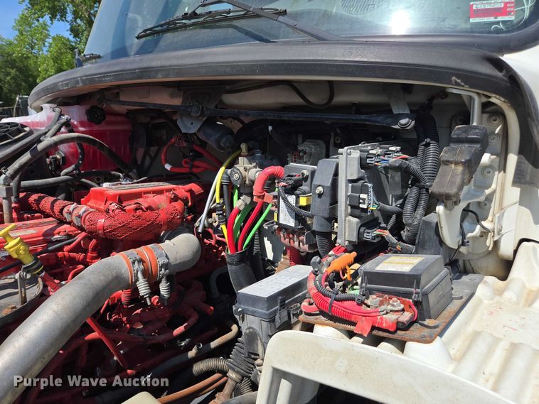 image for item DU7871 2013 Freightliner Business Class M2 digger derrick truck