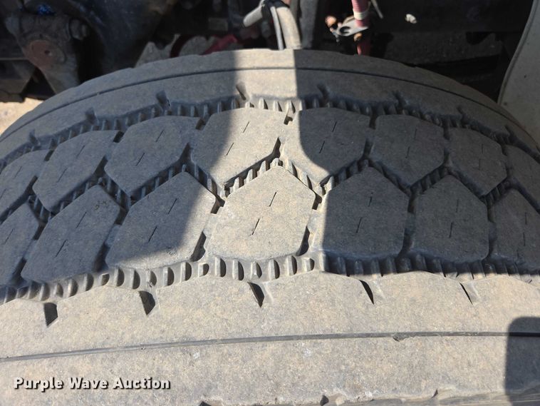 image for item DU7871 2013 Freightliner Business Class M2 digger derrick truck