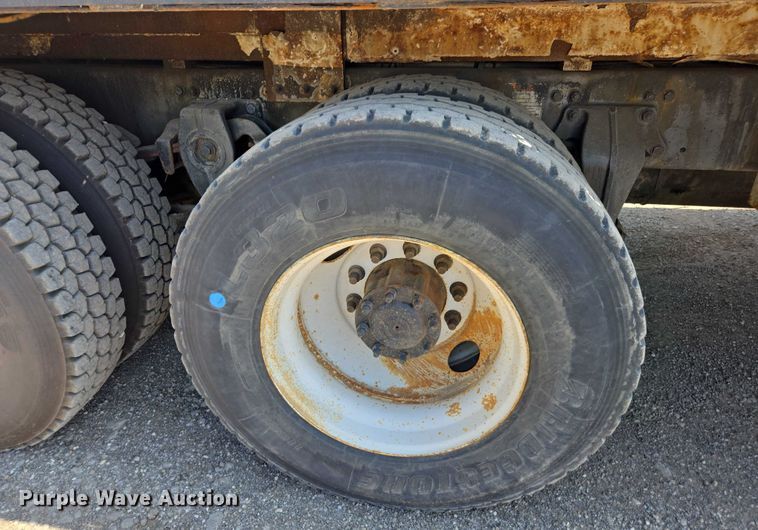 image for item DU7871 2013 Freightliner Business Class M2 digger derrick truck