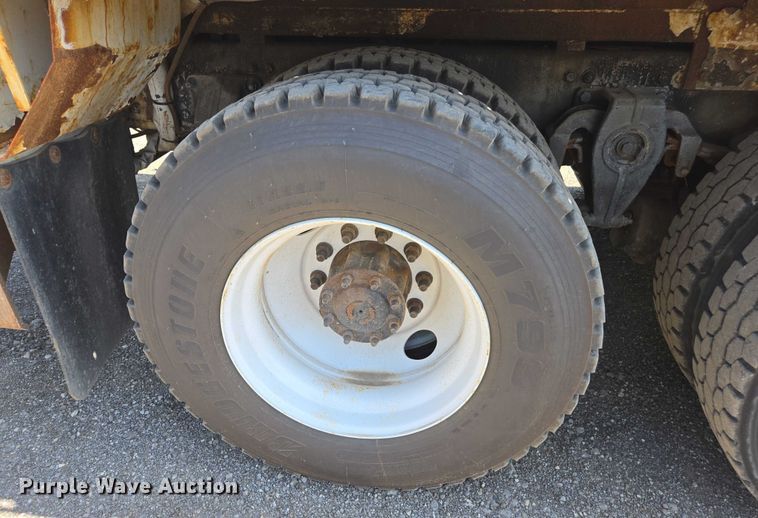 image for item DU7871 2013 Freightliner Business Class M2 digger derrick truck