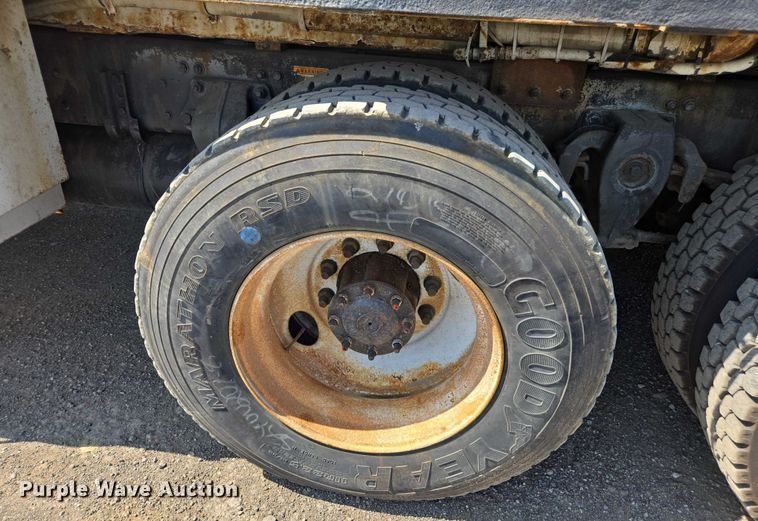 image for item DU7871 2013 Freightliner Business Class M2 digger derrick truck