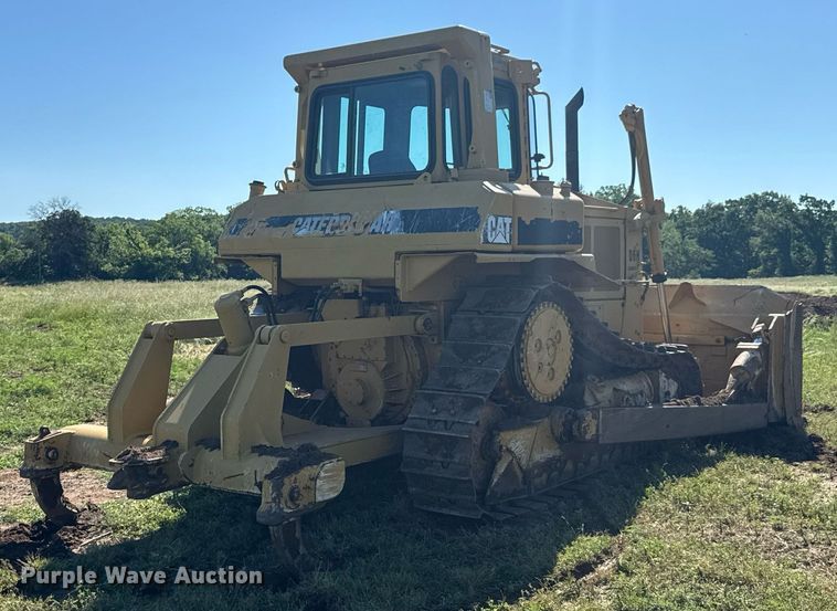 image for item DU9785 1989 Caterpillar D6H Series II dozer