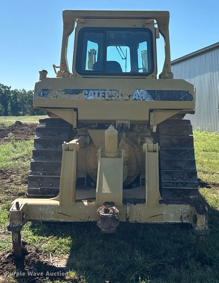 image for item DU9785 1989 Caterpillar D6H Series II dozer