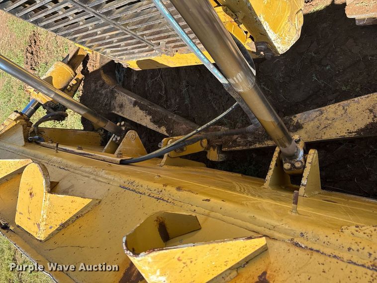 image for item DU9785 1989 Caterpillar D6H Series II dozer