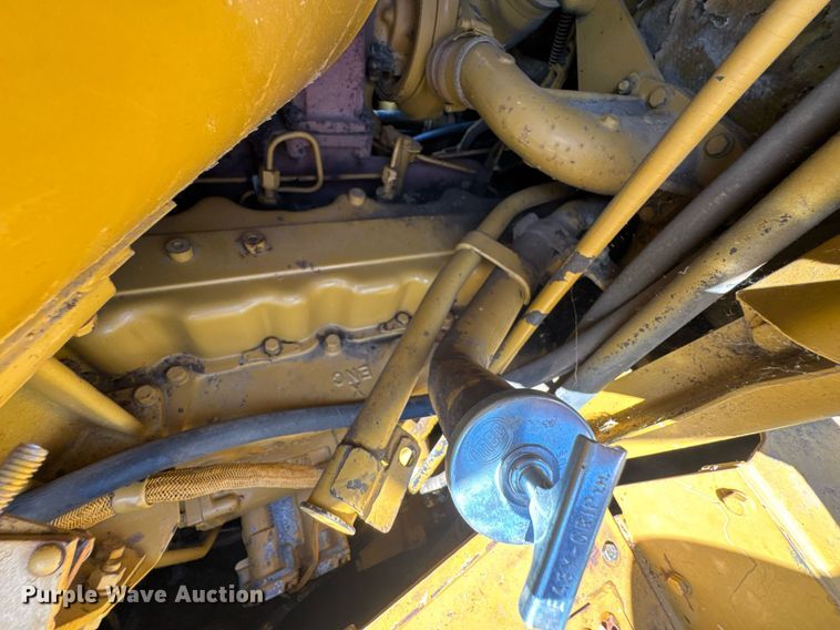 image for item DU9785 1989 Caterpillar D6H Series II dozer