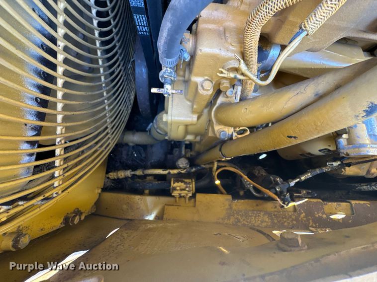 image for item DU9785 1989 Caterpillar D6H Series II dozer