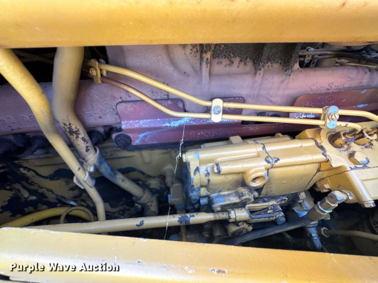 image for item DU9785 1989 Caterpillar D6H Series II dozer