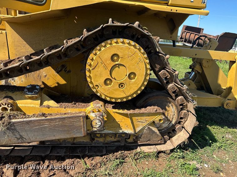 image for item DU9785 1989 Caterpillar D6H Series II dozer