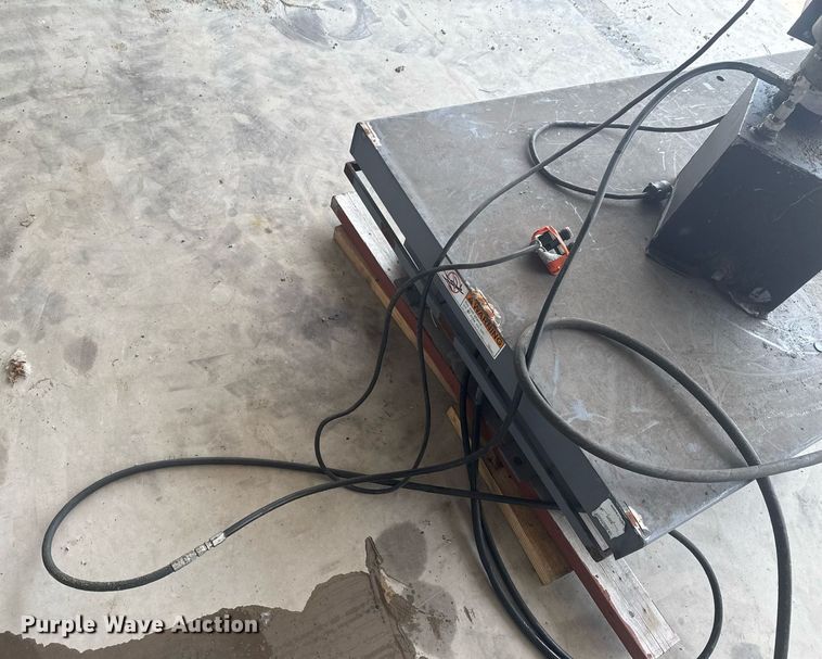 image for item DU9795 Pentalift 12DSL902.5 scissor lift