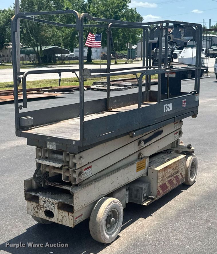 image for item DU9796 Terex TS20 scissor lift