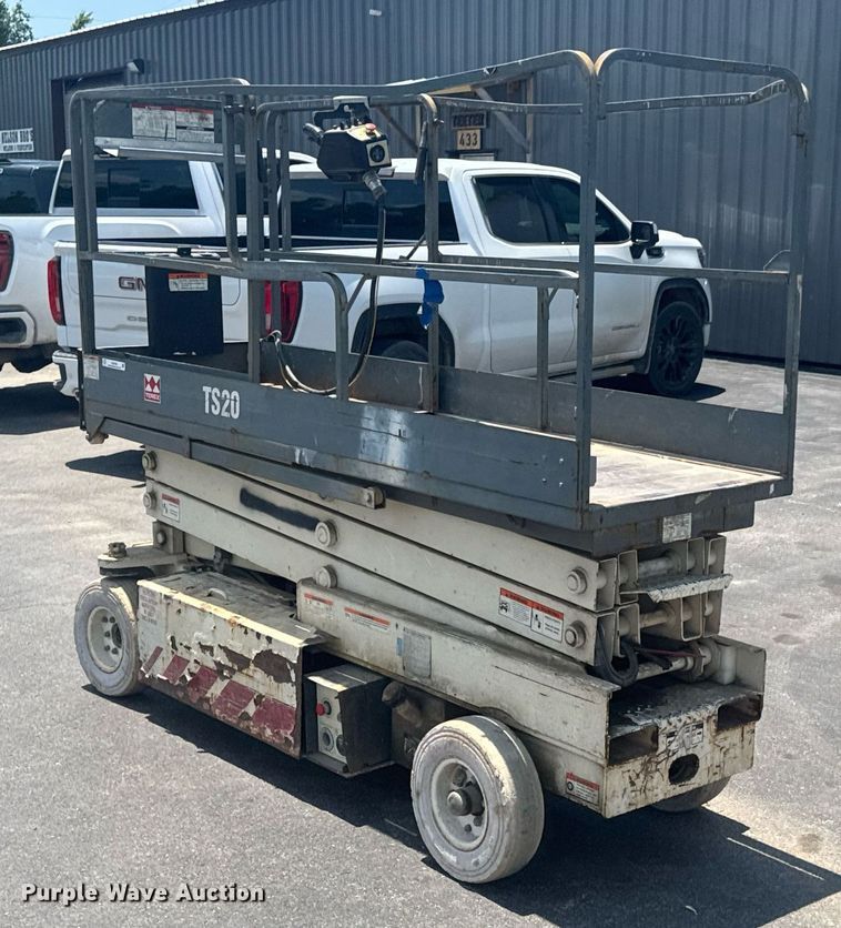 image for item DU9796 Terex TS20 scissor lift