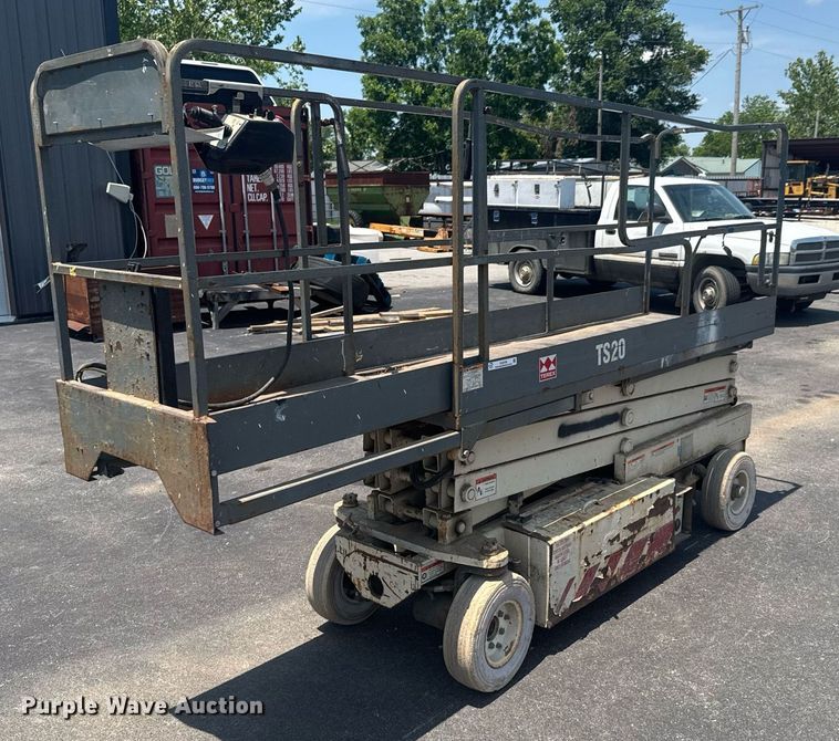 image for item DU9796 Terex TS20 scissor lift