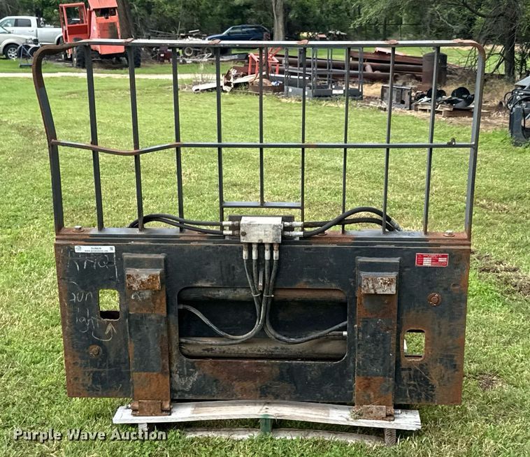 image for item DU9829 1990 John Harder CLS telehandler forks