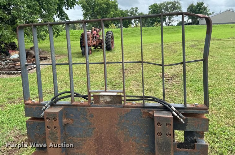 image for item DU9829 1990 John Harder CLS telehandler forks