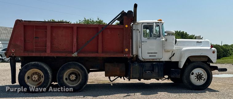 image for item DU9846 1982 Mack R747S dump truck