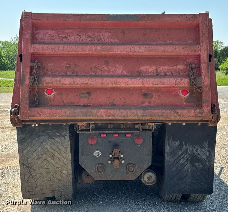 image for item DU9846 1982 Mack R747S dump truck