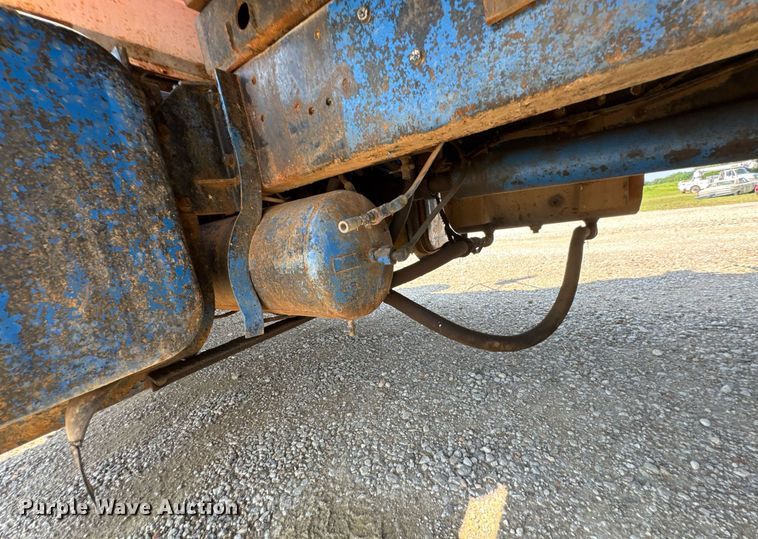 image for item DU9846 1982 Mack R747S dump truck