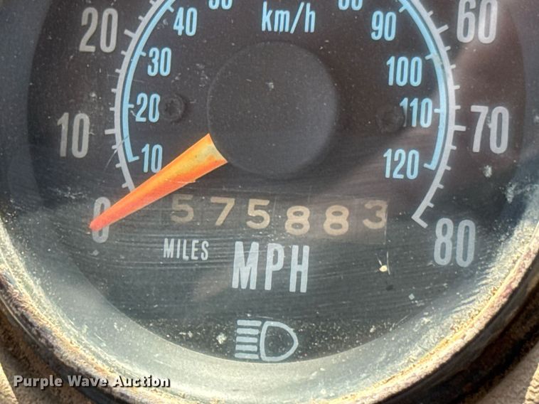 image for item DU9846 1982 Mack R747S dump truck