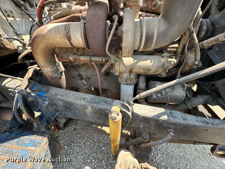 image for item DU9846 1982 Mack R747S dump truck