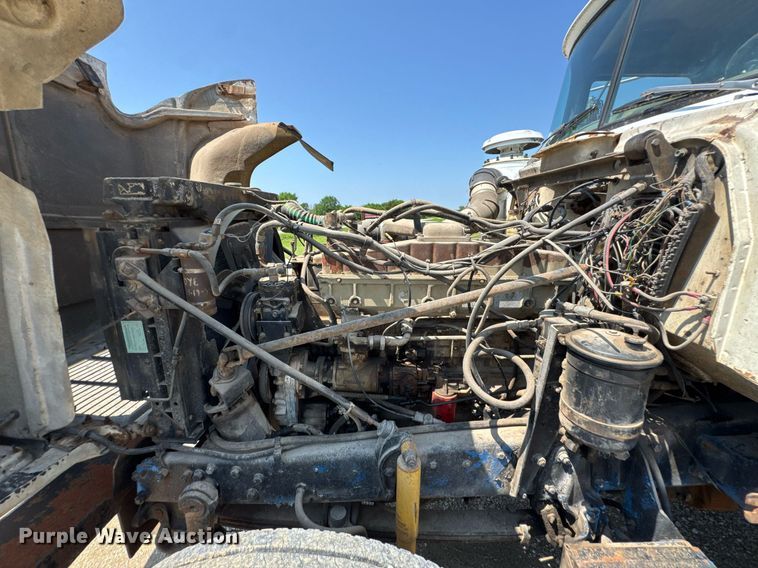 image for item DU9846 1982 Mack R747S dump truck