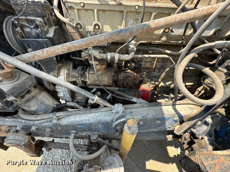 image for item DU9846 1982 Mack R747S dump truck