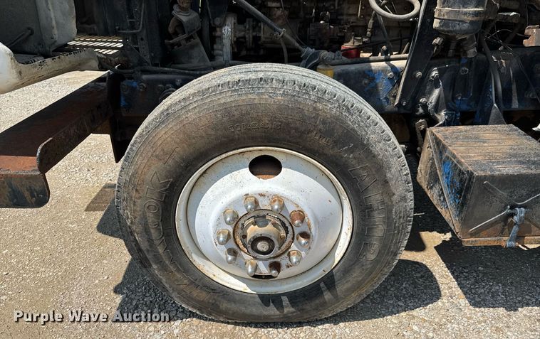 image for item DU9846 1982 Mack R747S dump truck