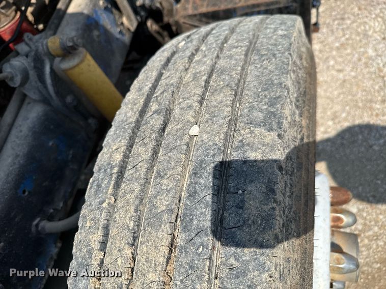 image for item DU9846 1982 Mack R747S dump truck